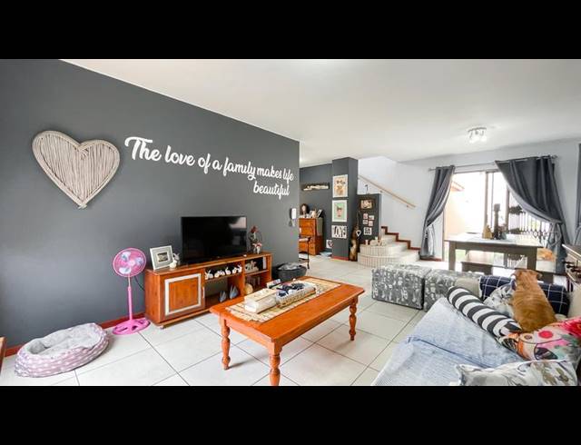 3 BEDROOM DUPLEX FOR SALE IN EDENVALE CENTRAL